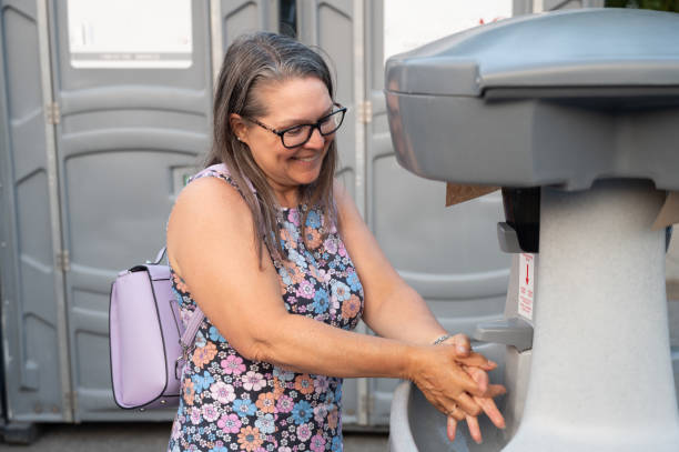 Best Portable toilet rental cost  in Harvard, NE